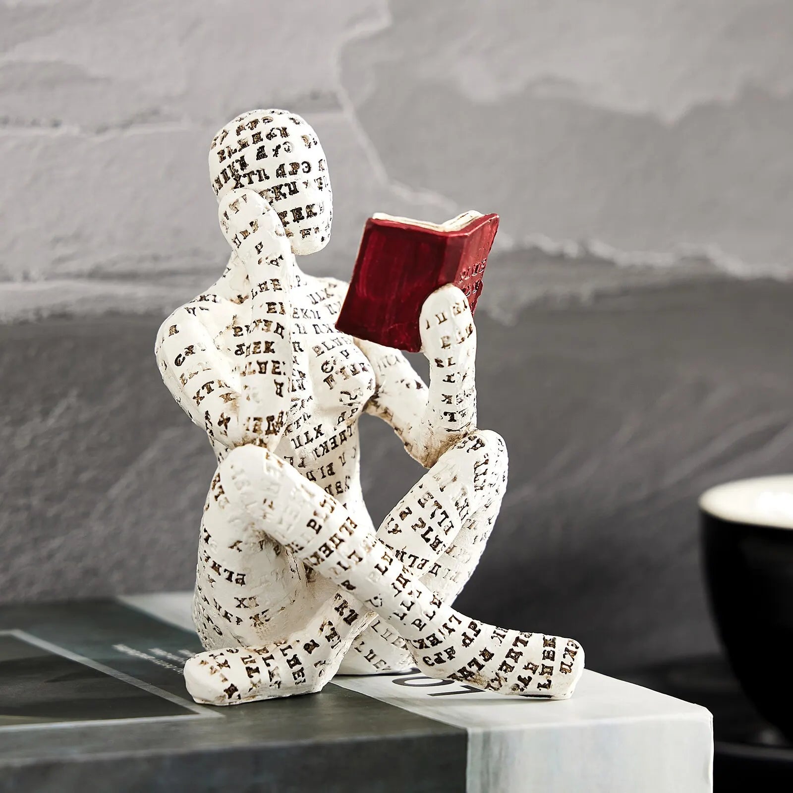 Nordic Reading Woman Abstract Sculpture - Luci - Luci