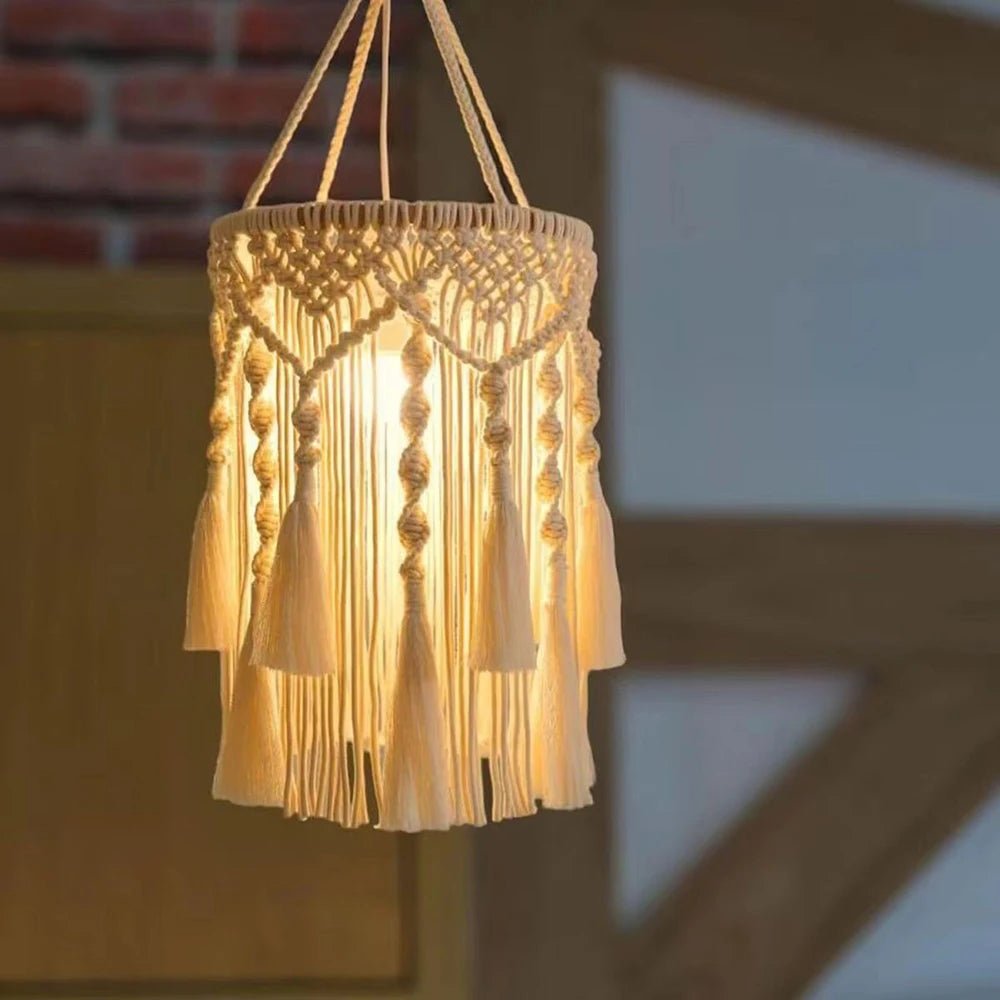 Handcrafted Macramé Lampshade - Boho Chic Light Decor - Luci